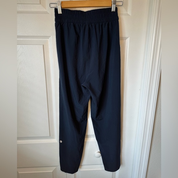 Like New Lululemon Ease Back In High-Rise Pant True Navy Sz.2 - Picture 7 of 9